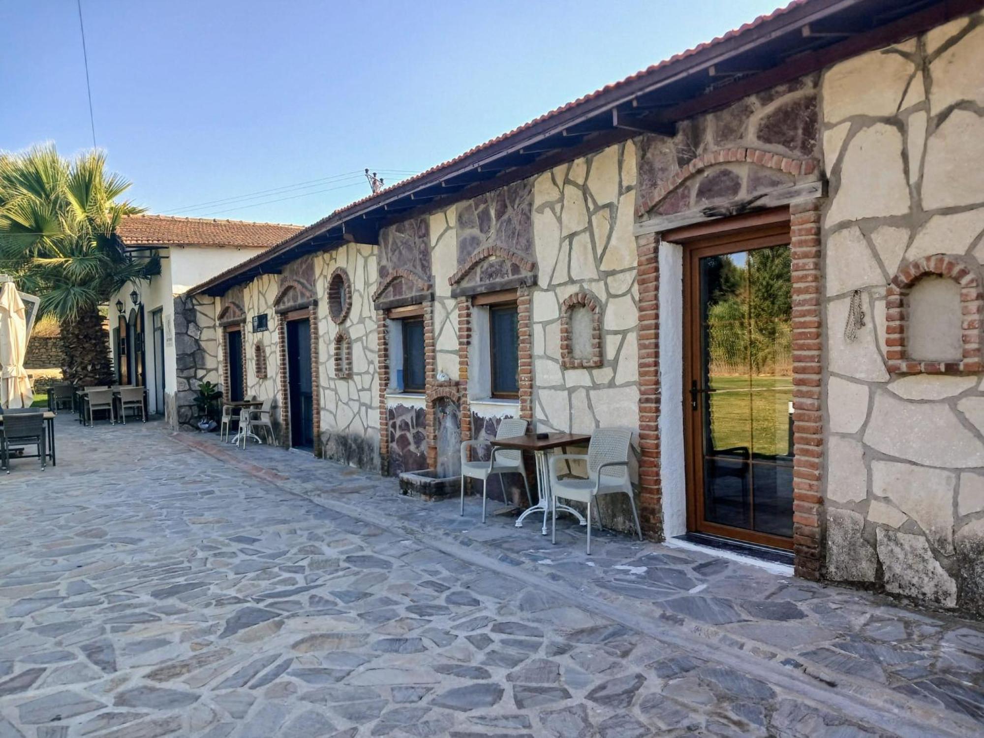 Erdem Ciftligi/ Ephesus Arena Apartment Selçuk Luaran gambar